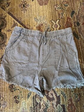 Time and Tru Casual Drawstring High-Waist Gray Shorts
